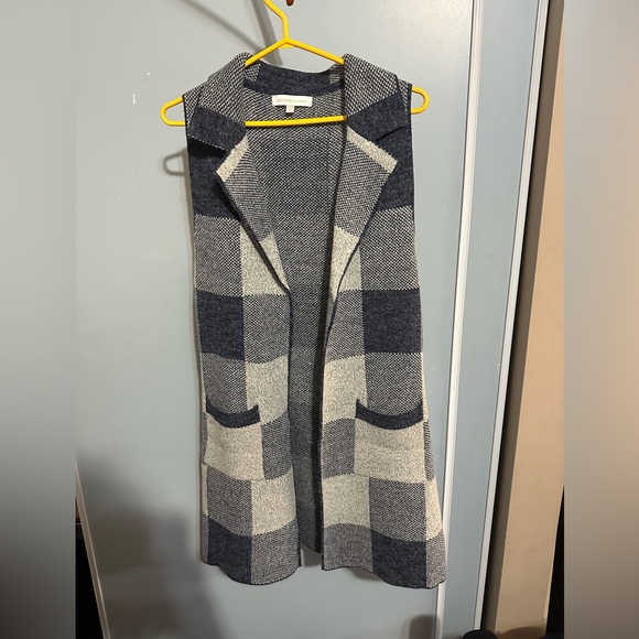 Wool Vest sweater - Picture 1 of 3